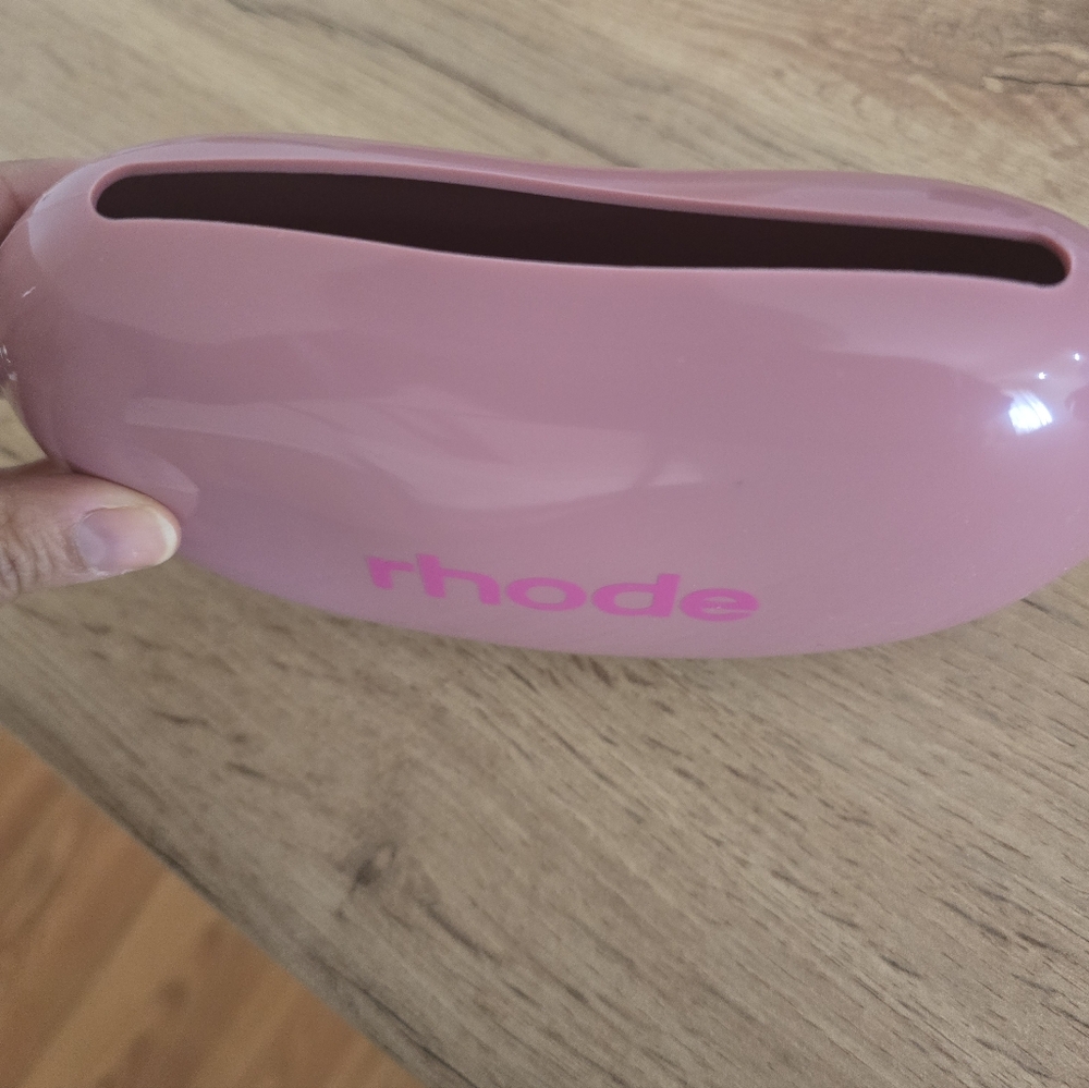 RHODE Glossy Pink Accessory Case Jelly Bean - Picture 2 of 3
